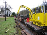 Bahnsteigwiederherstellung in Schwarzenbach, 09.04.2005